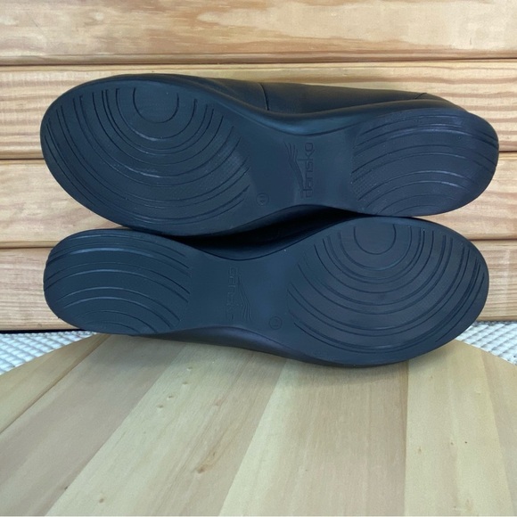 Dansko Women's 41 EU Black Leather Closed Toe Slip On Loafer Casual Comfort Shoe - Picture 6 of 13